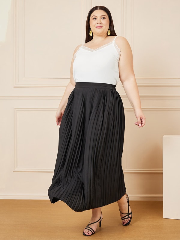 Pleated maxi skirt deals plus size