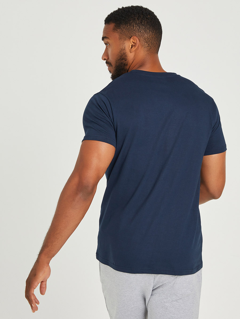 Solid Round Neck Muscle Fit T-shirt For Men at UAE | Styli