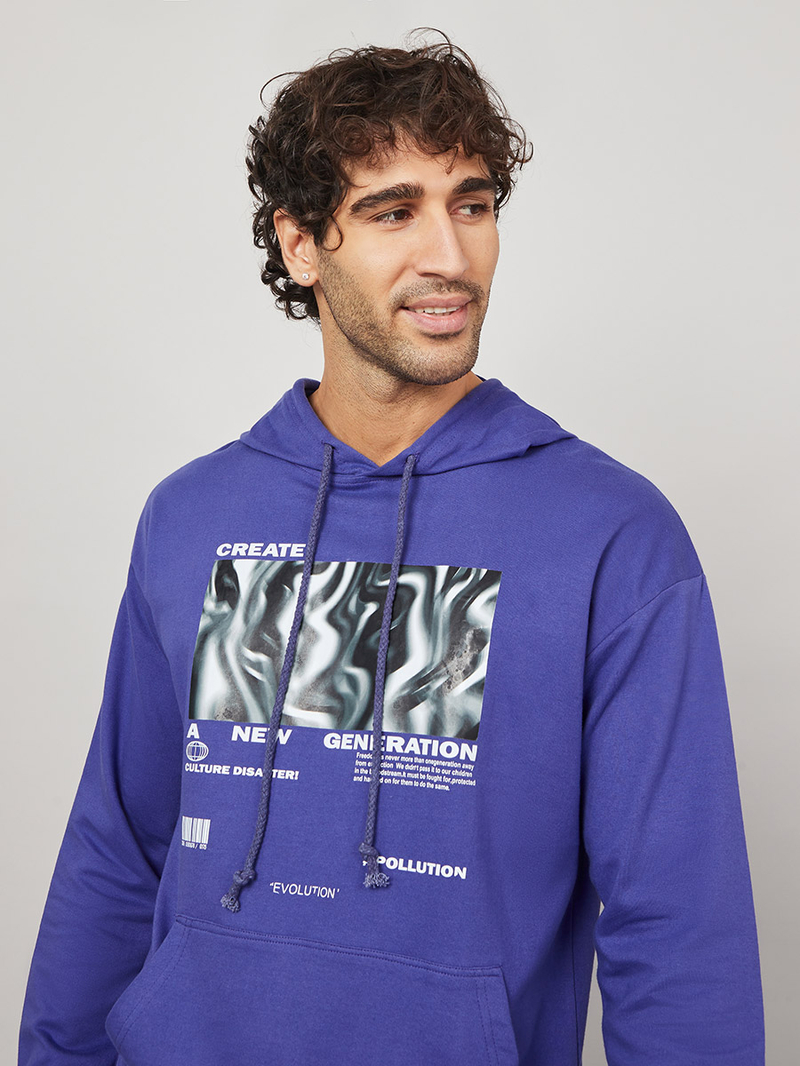 FRAMeWORK REMAKE DESIGN SWEAT バッグ Buy Chest Graphic Print Boxy Fit Hoodie with Kangaroo Pocket