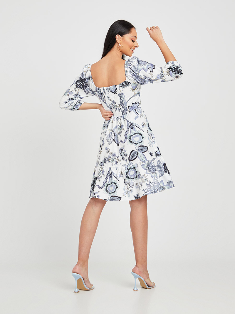 ★韓国人気★I AM MARI★SQUARE SHIRRING FLOWER DRESS Moon City - Short-Sleeve Square Neck Floral Print Ruched