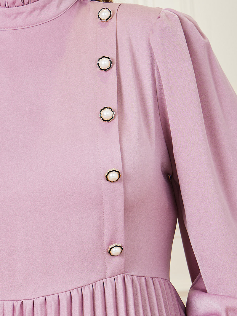 【Third Movement】Double pleated ribbon hairpin▲ILLIT着用 Buy Plus Accordion Pleat Button Detail High Neck A-Line Maxi