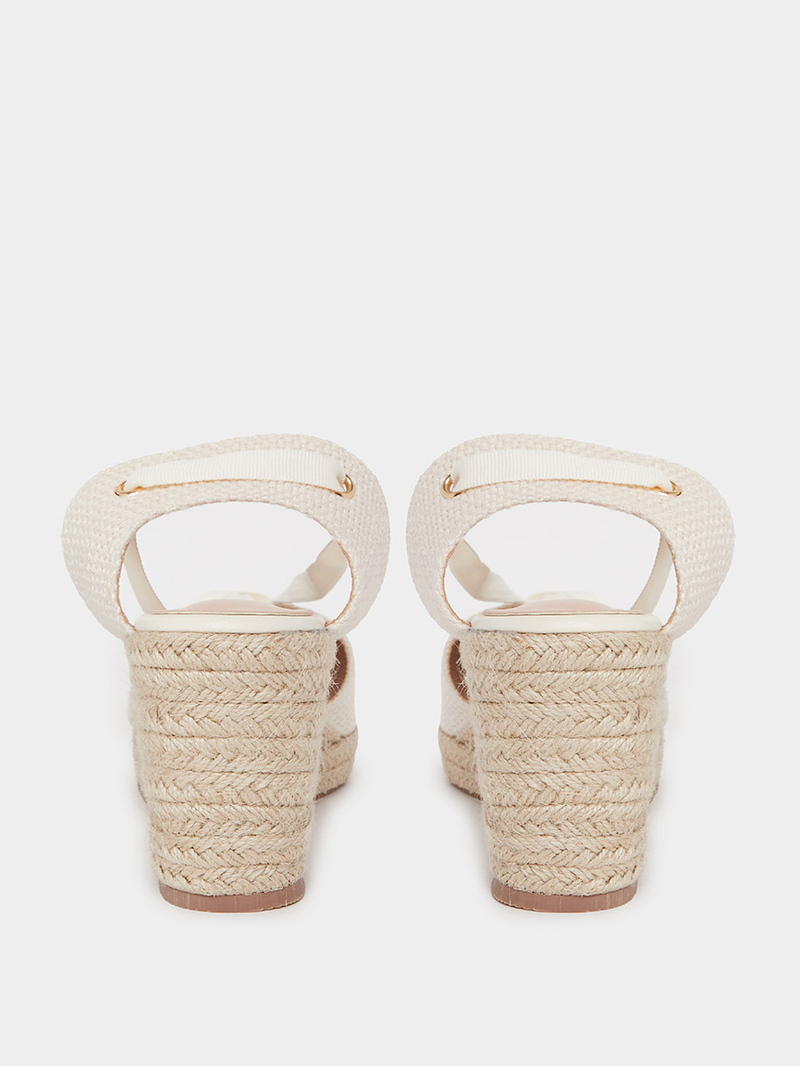 s*y様 正規品　新品　MEDI ENAMEL STRAP THONG SAND Wedge sandals with crisscross straps - Women | MANGO Thailand
