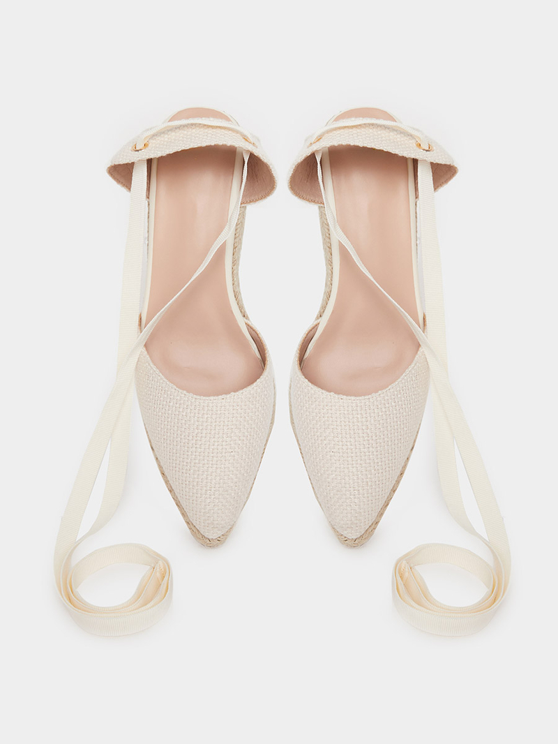 s*y様 正規品　新品　MEDI ENAMEL STRAP THONG SAND Buy Textured Lace Tie-Up String Wedge Sandals Beige For