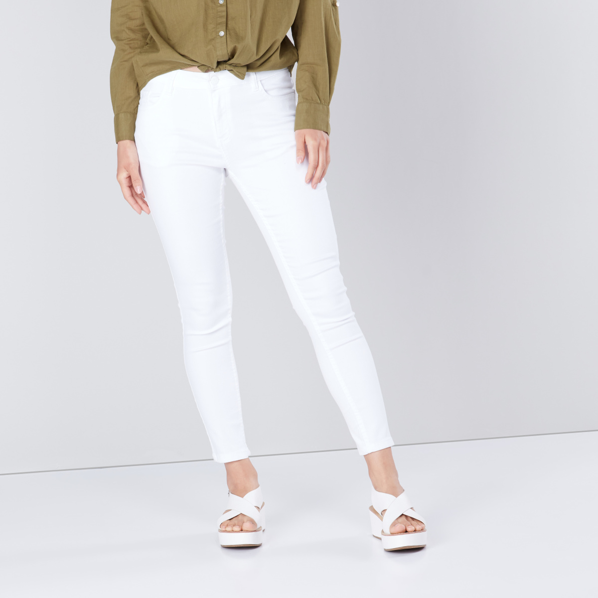 White cropped jeggings hotsell