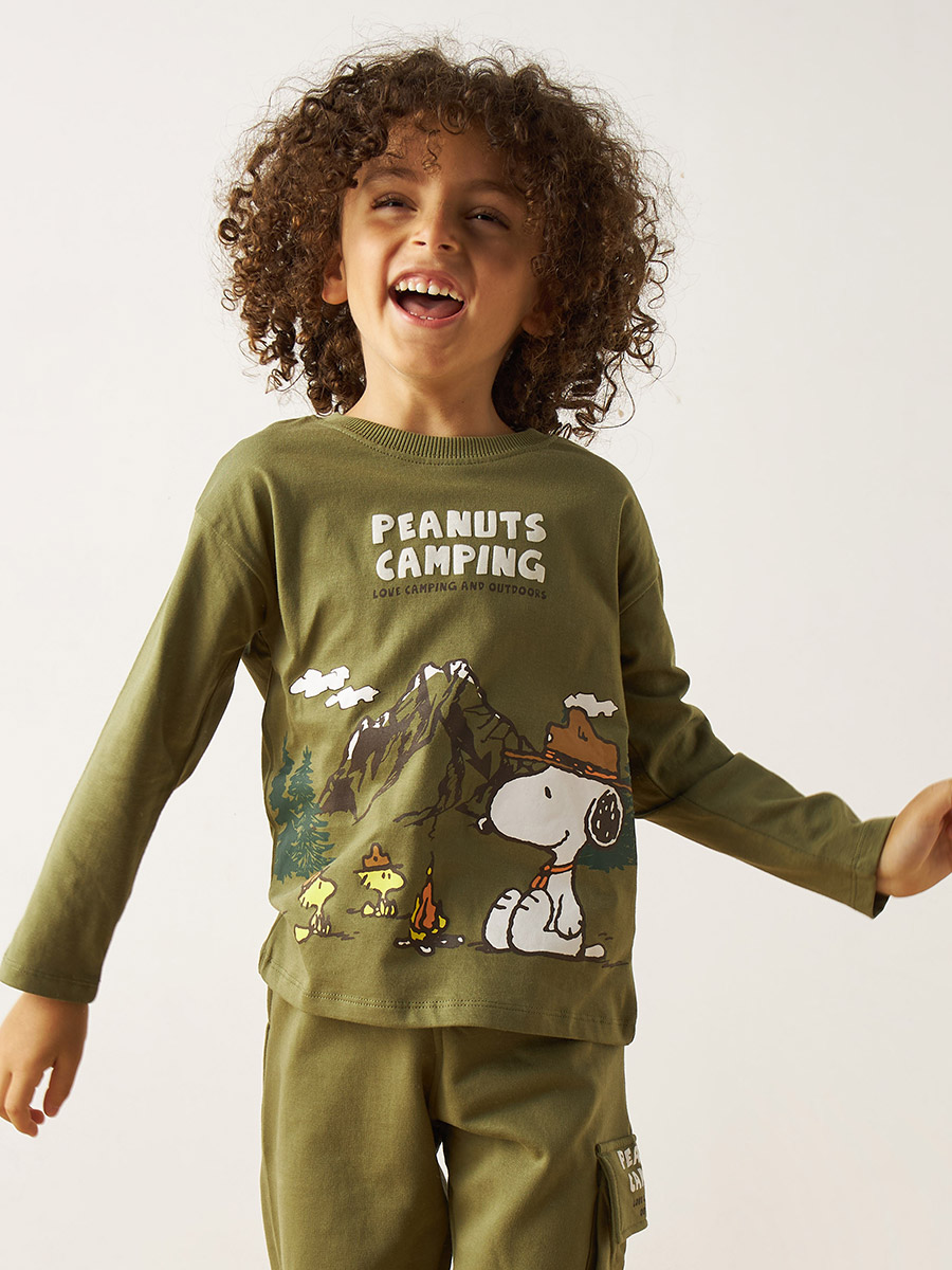 Snoopy Print T-shirt and Joggers Set