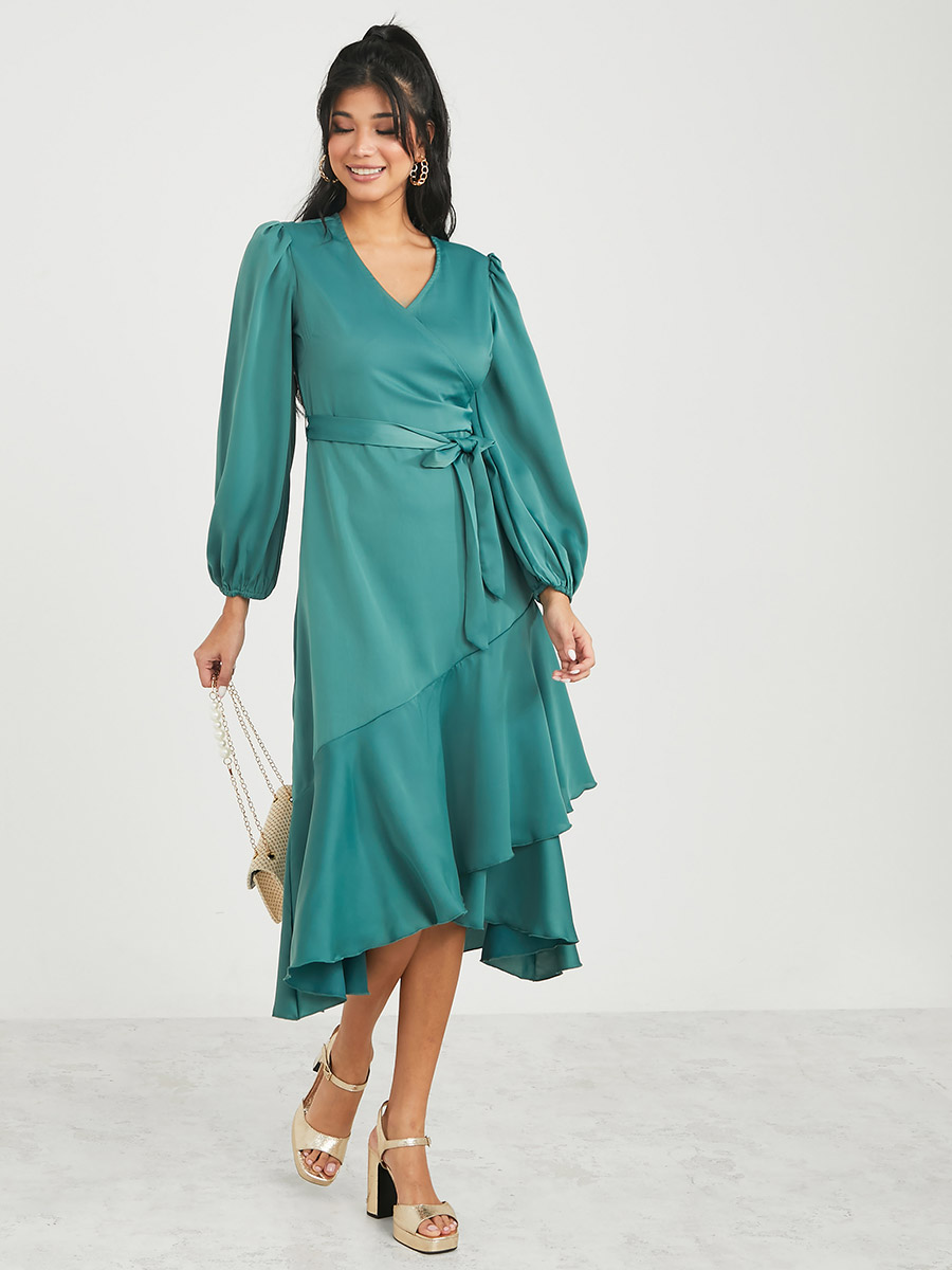 bandeau ruffle asymmetric hem midi dress in purple Doux Purple Ruffled Trim Pleated Midi Dress
