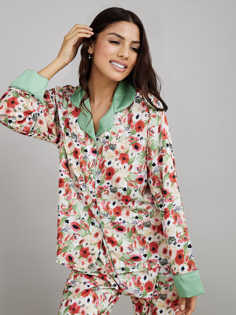 Buy online Quirky Printed Nightwear Pajama Set from sleepwear for