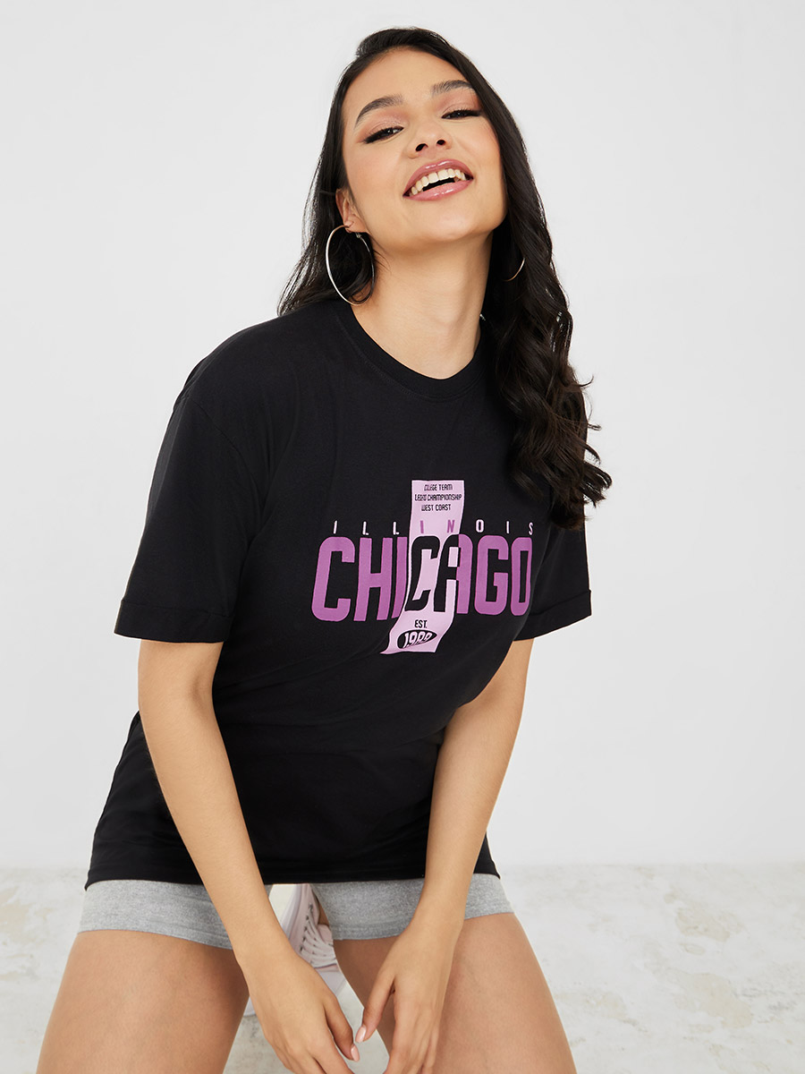 CHICAGO PRINTED BLACK T SHIRT FOR WOMENS