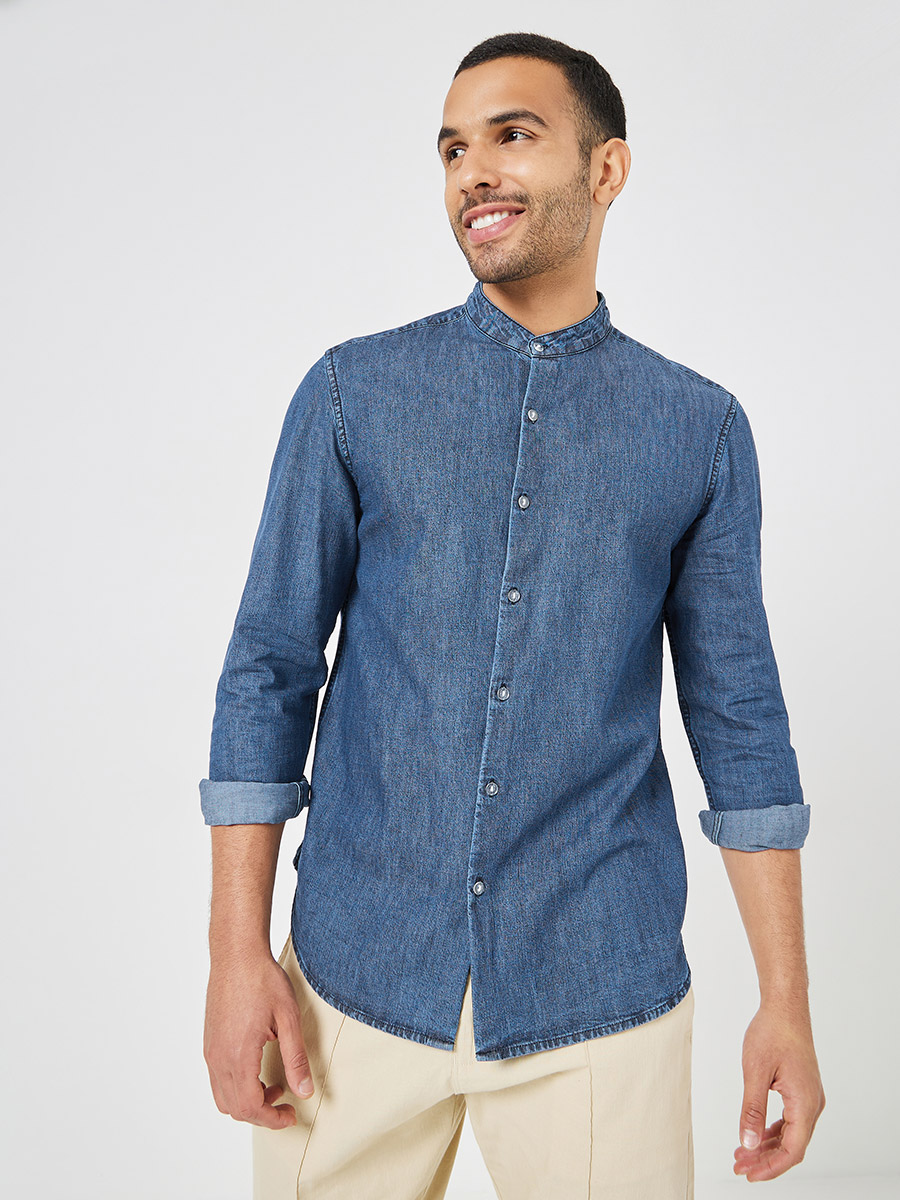 Lightweight Mandarin Collar Relaxed Fit Denim Shirt For Men at