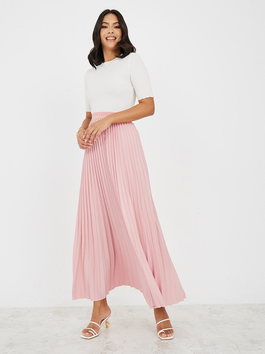 Buy Satin Pleated A-Line Maxi Skirt Pink For Women | Styli UAE