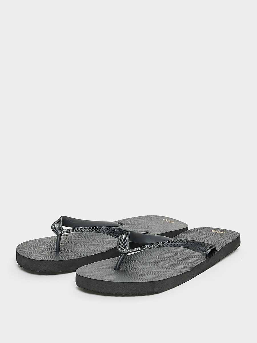 Buy Solid Flip Flops Black For Men | Styli Saudi