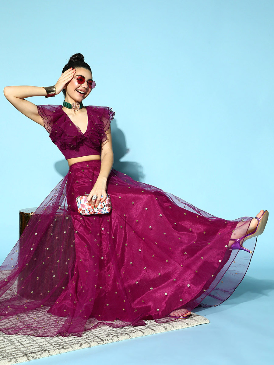 Embroidered flared skirt sales