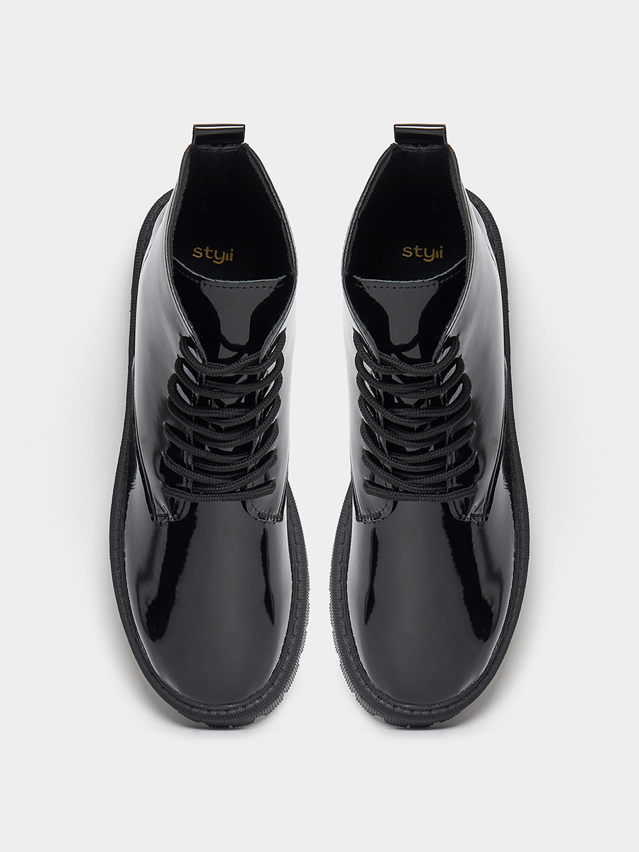 Buy Chunky Sole Ankle Length Patent Boots Black For Women Styli UAE