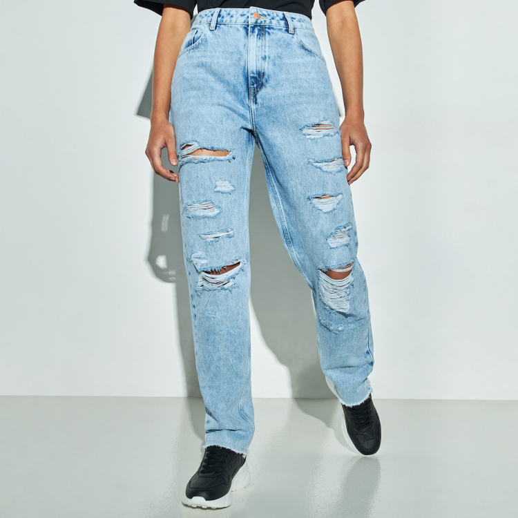 Bershka comfort fit mom jean in light blue