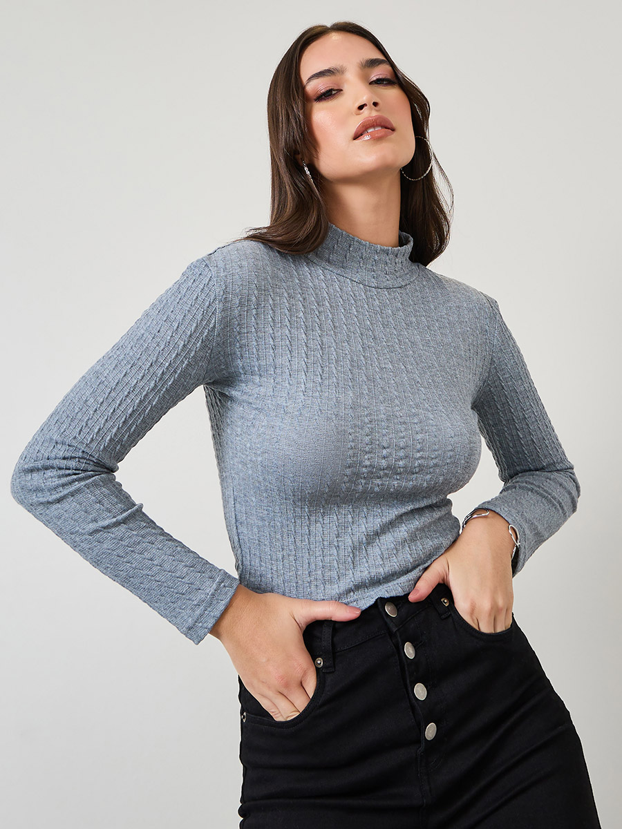 High neck outlet knit top