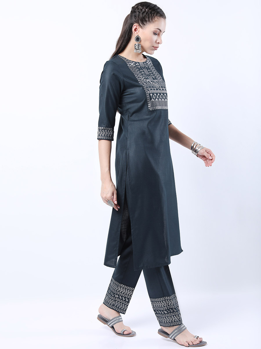 Buy CKM Women Maroon Yoke Design Sequinned Kurti with Trousers With Dupatta  CKM1376Voilet-XL Online at Best Prices in India - JioMart.