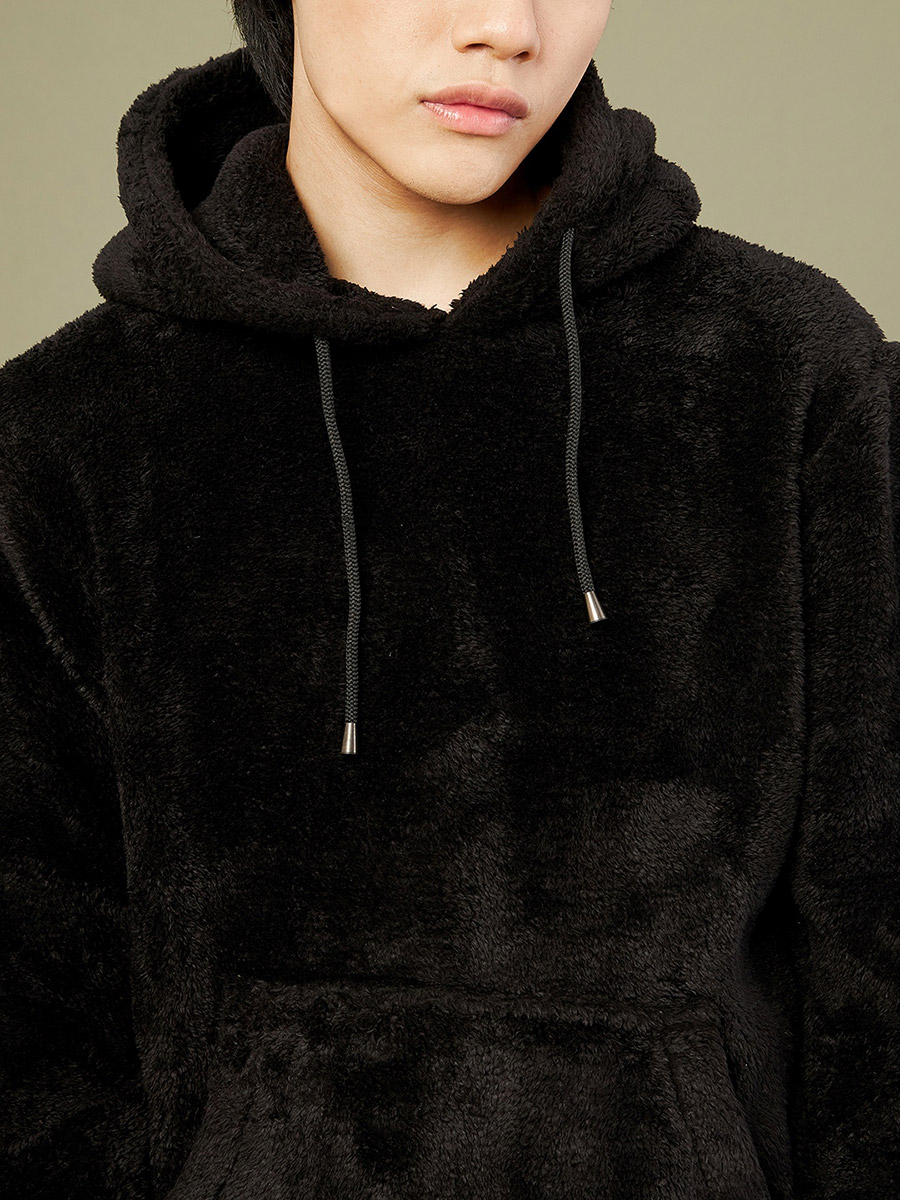Buy Faux Fur Kangaroo Pocket Hoodie Black For Men | Styli Saudi