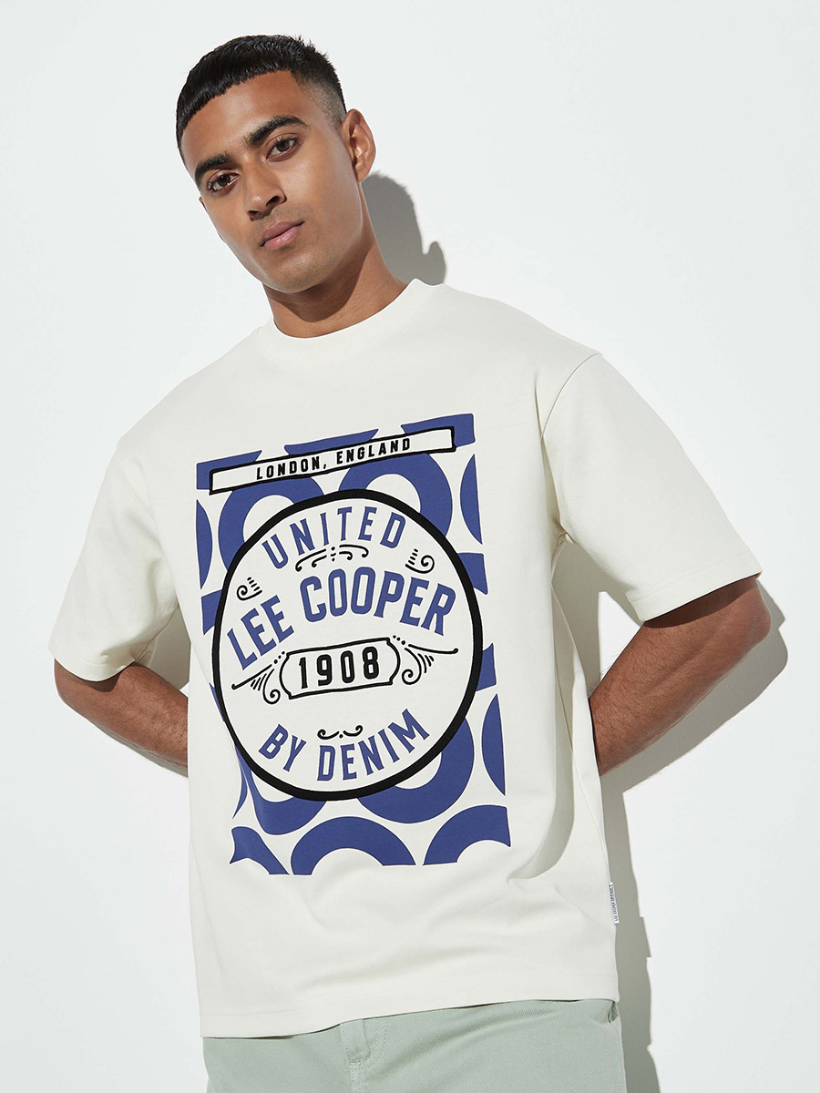 Oversized Graphic Print Crew Neck T-Shirt For Men at Saudi