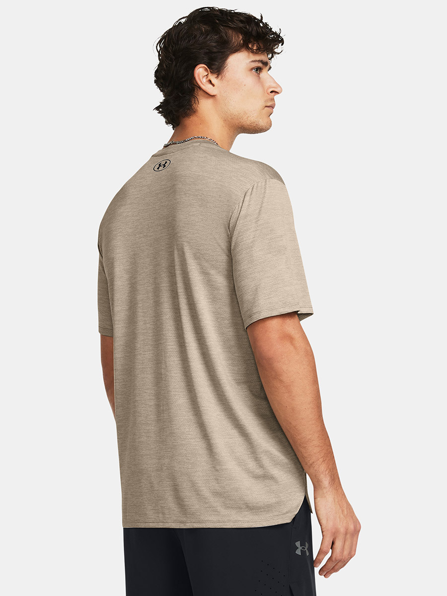 Under armour vented shirt hotsell
