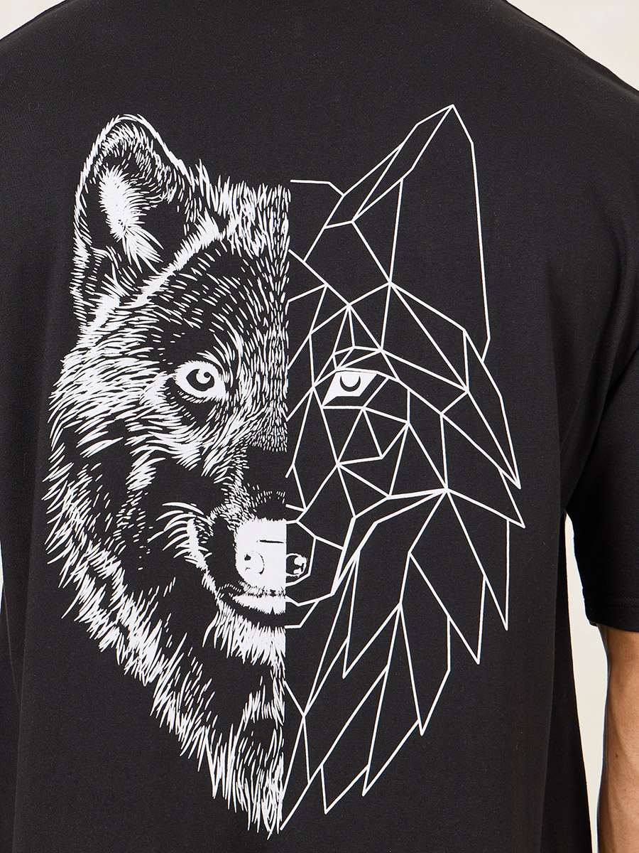 Wolf Graphic Print Oversized T-Shirt For Men at Qatar Styli