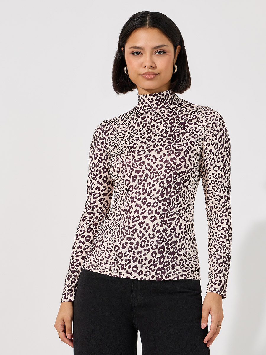 Buy Leopard Print Fitted Knit Top Beige For Women | Styli UAE