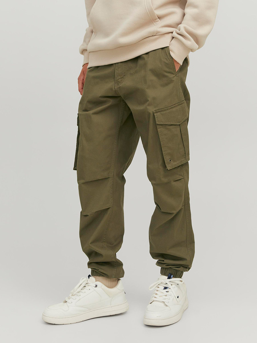 Relaxed Fit Cargo Trousers For Men at UAE Styli