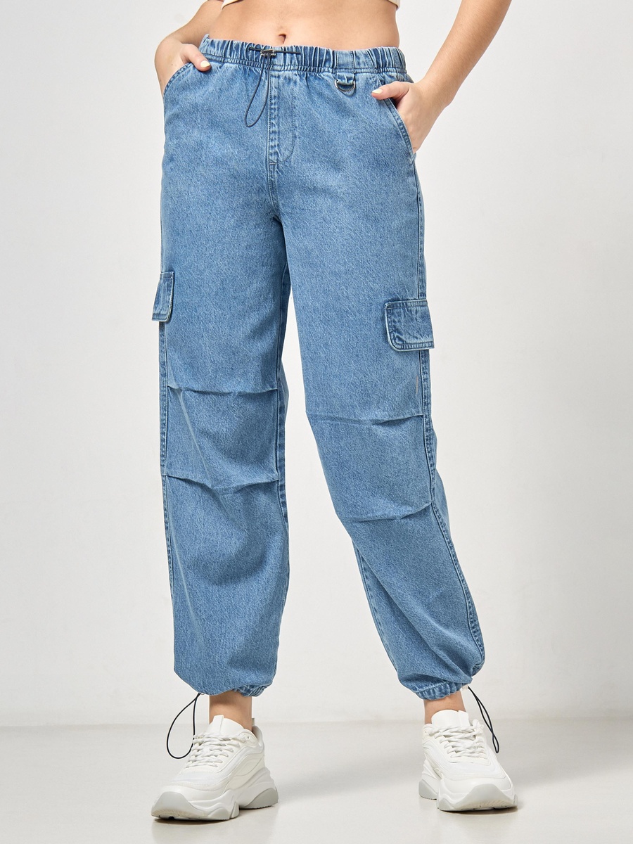 بنطلونجينزواسعالساقينسادة