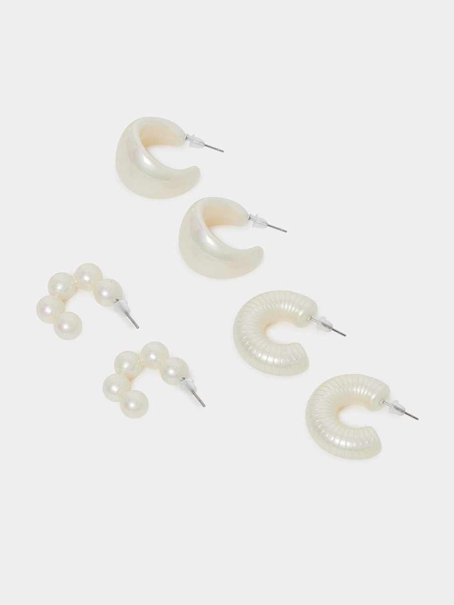 Set of White Faux Pearl Hoop Earrings For Women at Kuwait Styli
